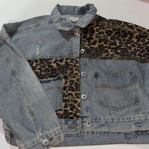 POL Light Blue and‎ Leopard Print Denim Jacket